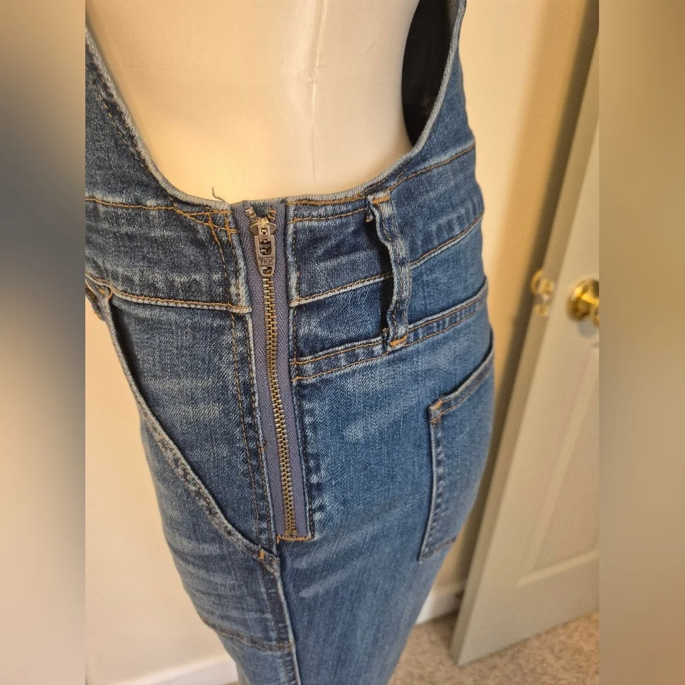 Madewell Cotton Stretch Blend Denim Skinny Jean Overalls in Jansing Wash(M)